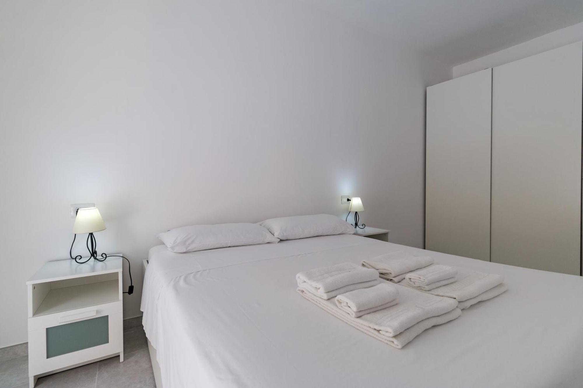 Appartamento Perla Bianca, Con Wifi E Air Con Кала-Гононе Екстер'єр фото